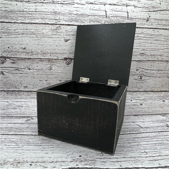 Rustic Keepsake Box - Picture 3 of 3